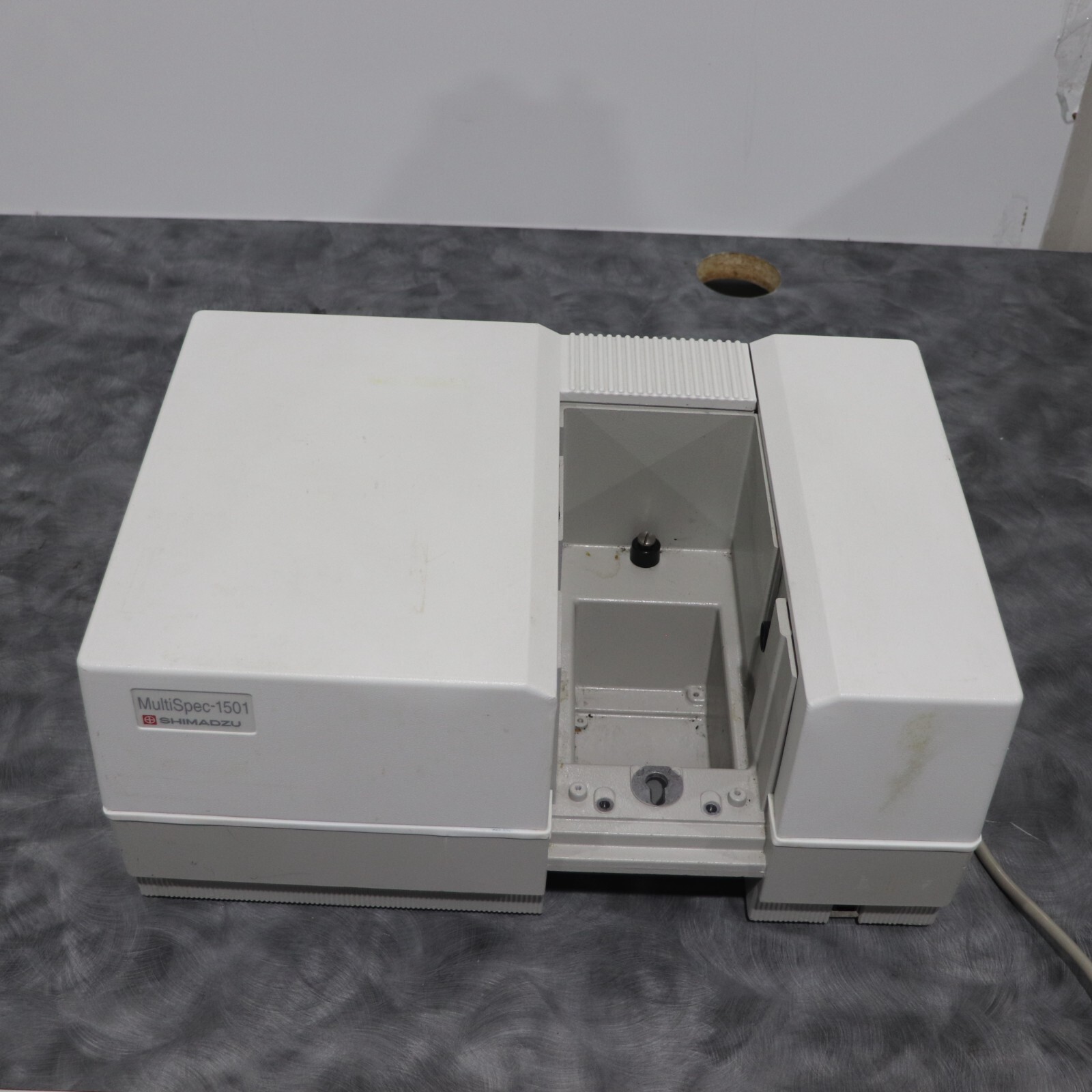 SHIMADZU MULTISPEC-1501 UV-VIS PHOTODIODE ARRAY SPECTROPHOTOMETER