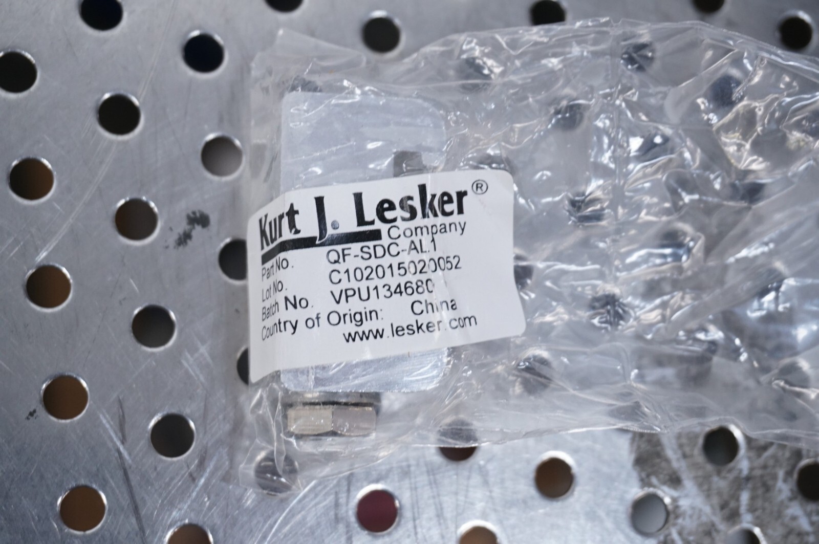 (Qty 12) KURT J. LESKER QF-SDC-AL1 Aluminum Double Claw Clamp