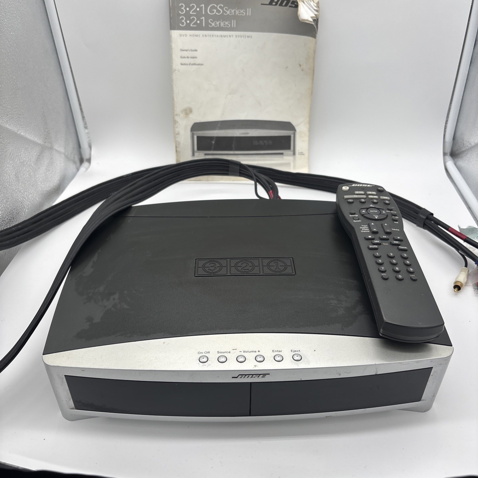BOSE AV 3-2-1 SERIES II MEDIA CENTER RECEIVER DVD CD PLAYER With Remote & Manual