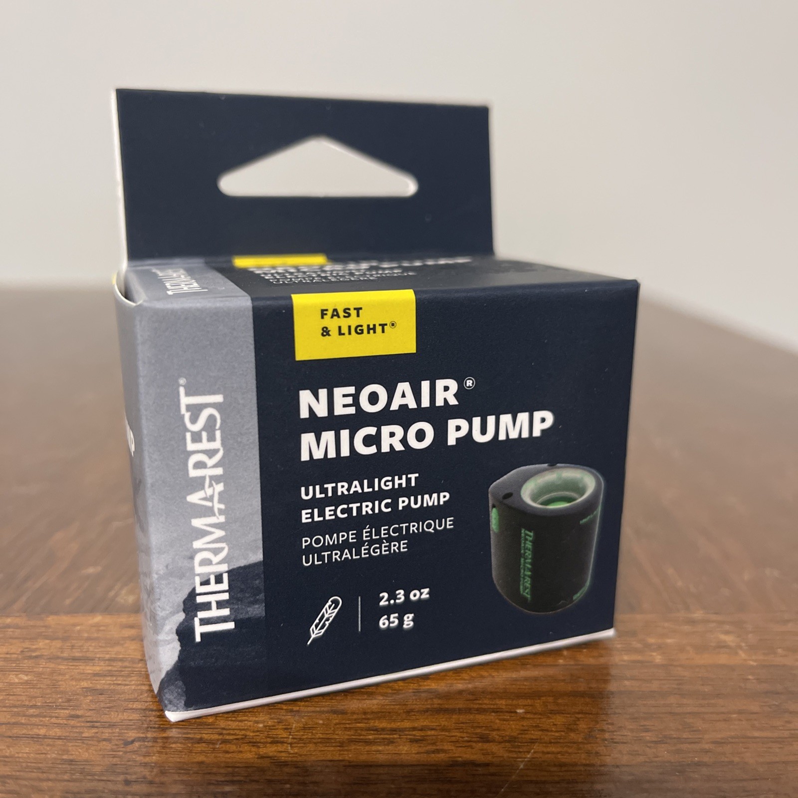 Therm-a-Rest NeoAir Micro Electric Air Pump for Sleeping Pads,Black