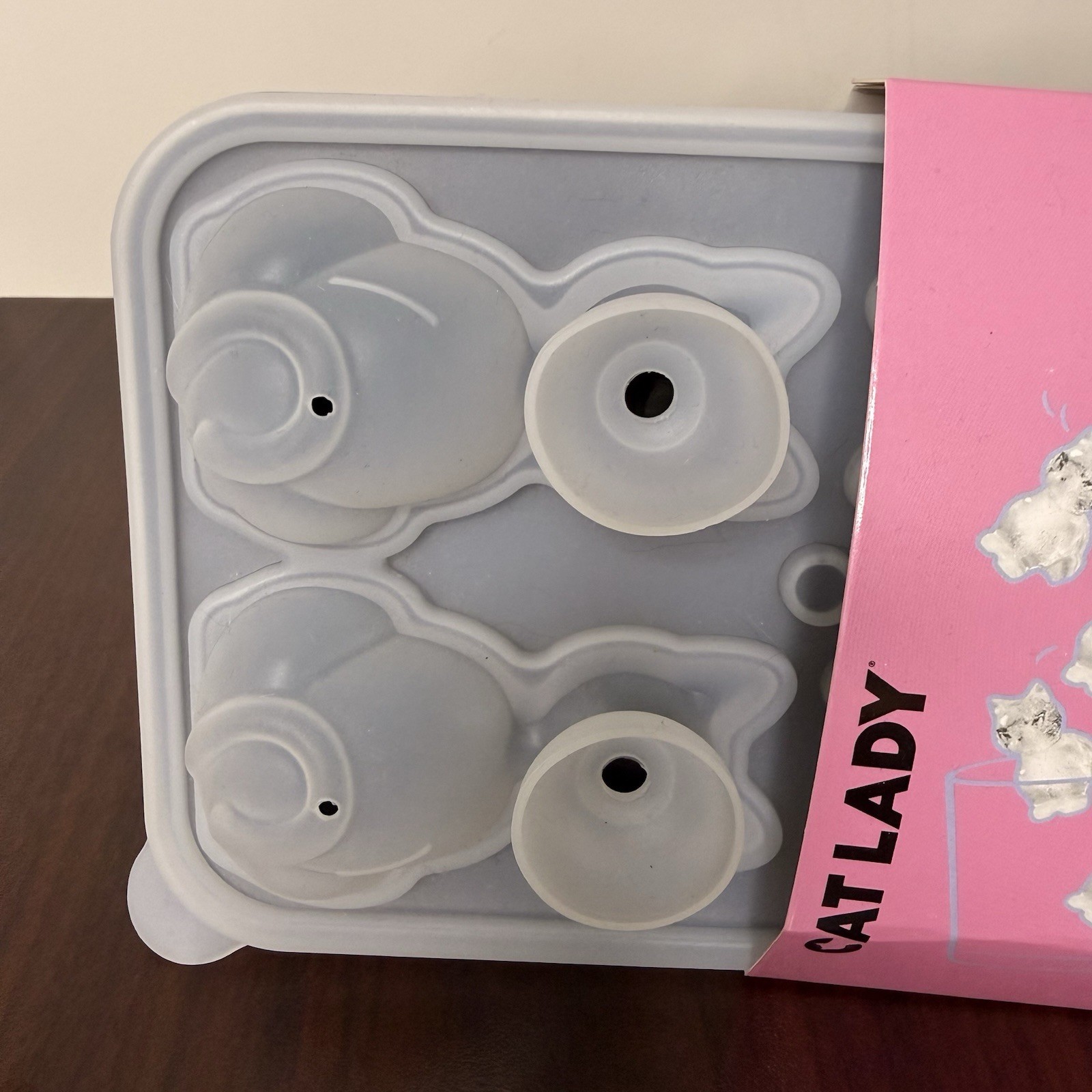 Silicone 3D Kitten Ice Tray for Whiskey, Cocktails & Drinks, Reusable