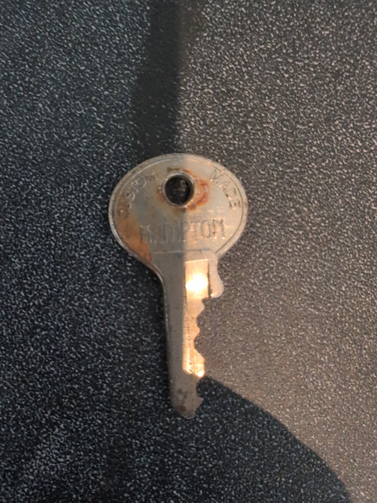 Hampton Padlock Key 2131