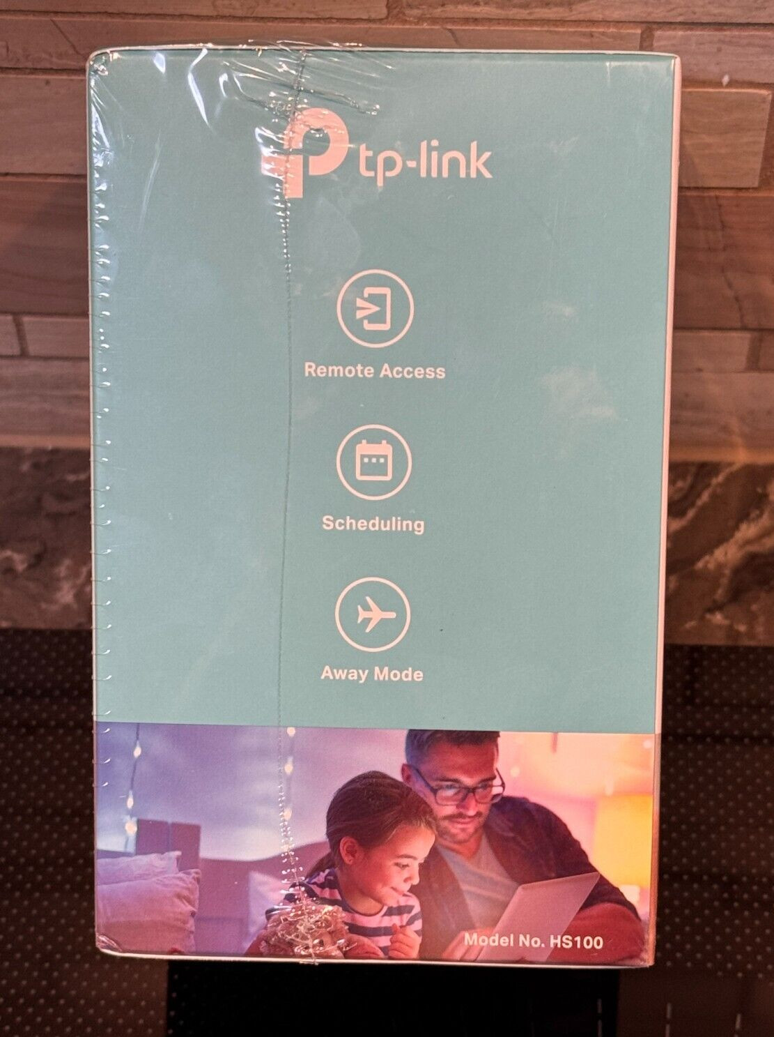 tp-link Smart Wi-Fi plug HS100, works with Alexa and Google assistant