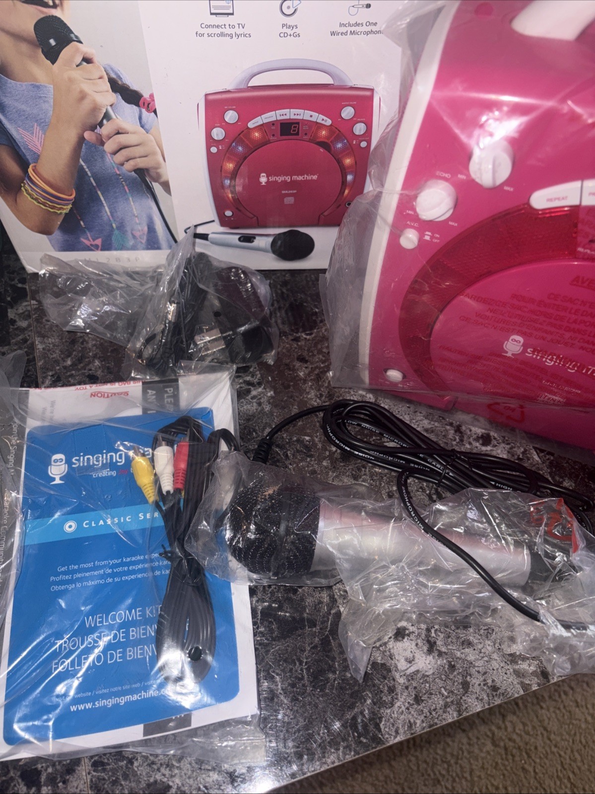 Singing Machine SML-283P CD+Graphics Portable Karaoke System - Pink