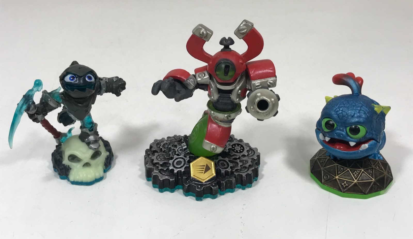 2013 Activision Skylanders Swap Force Magna Charge plus 2 LOT
