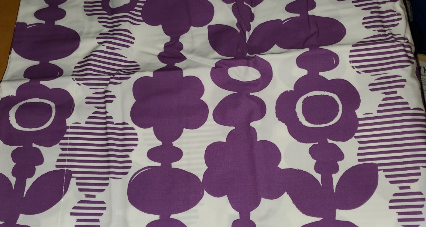 New Pottery Barn Teen PURPLE Flower Chain PILLOWCASE pbteen  2 Available