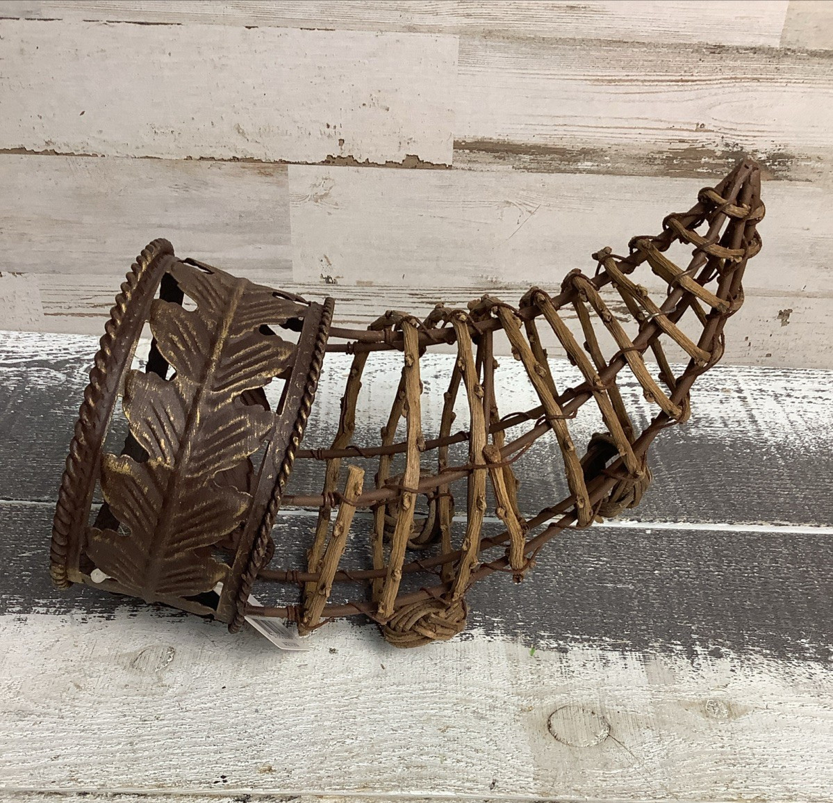 Cornucopia Metal Rim And Vine Basket 8"