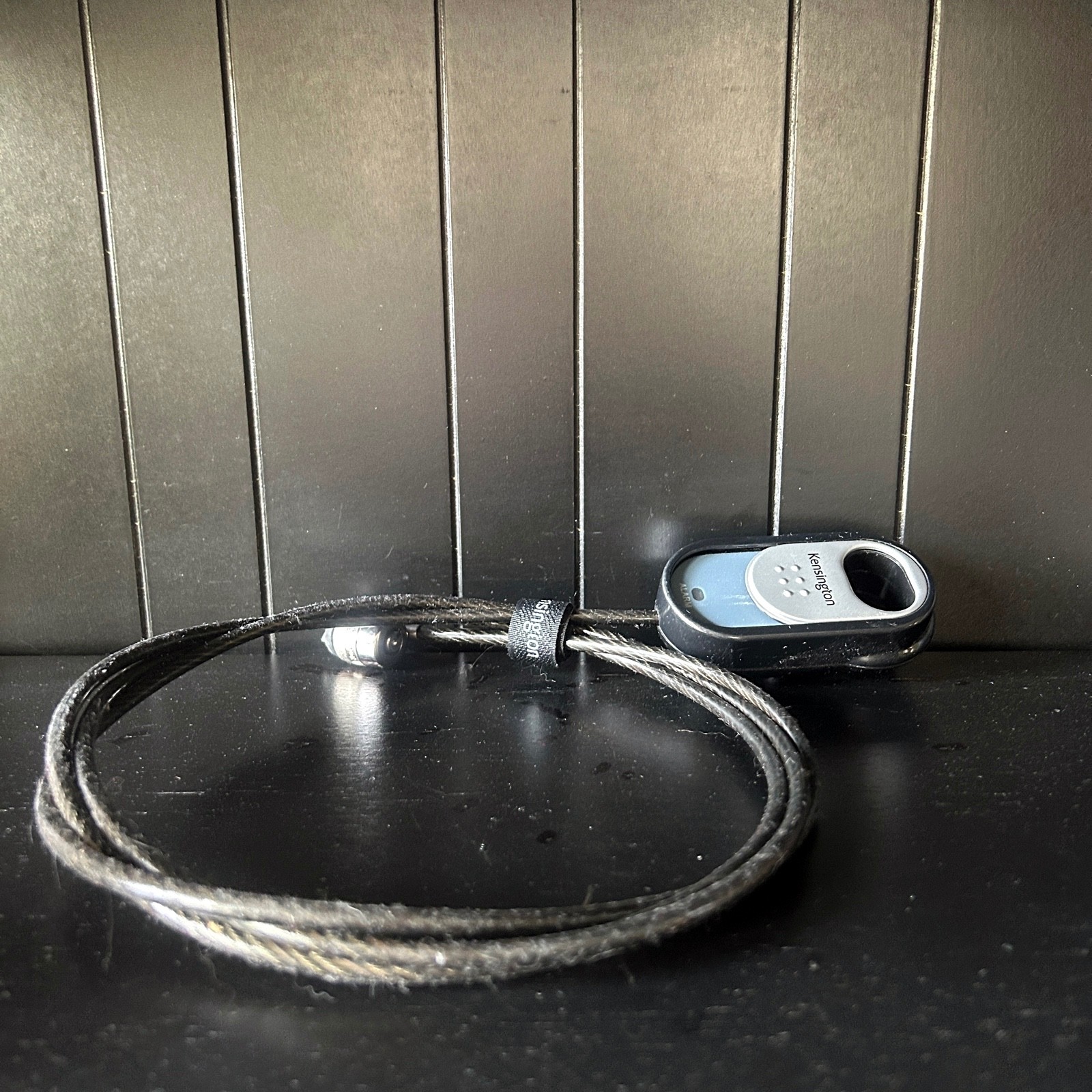 Kensington 6 Ft MicroSaver Alarmed Laptop Computer Peripheral Cable Lock K64196
