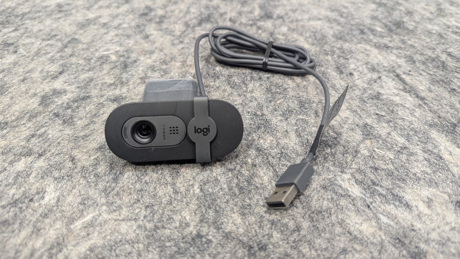 🔥New/Open Box🔥 Logitech Brio 105 Full HD 1080p Webcam Auto-Light Balance