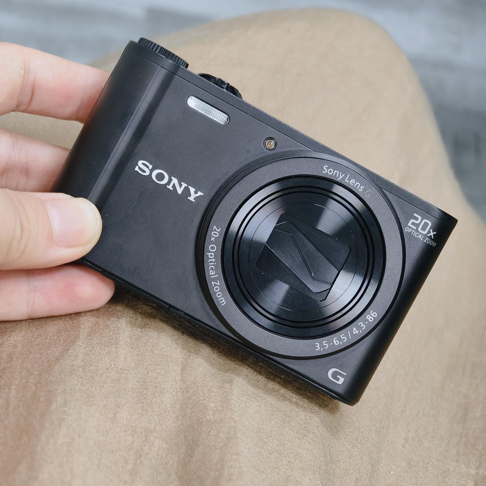 Black SONY Cyber-shot DSC-WX350 18.2 MP 20x Digital Zoom Digital Camera English