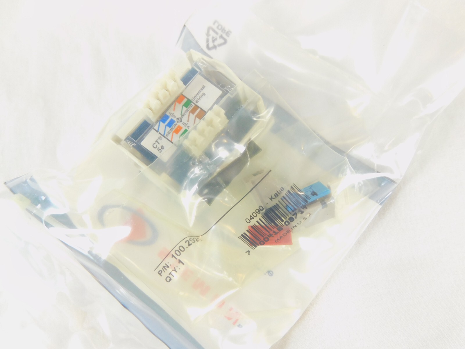 Siemon CT-C5-02 Category 5E Angled Single CT Coupler T568A/B White