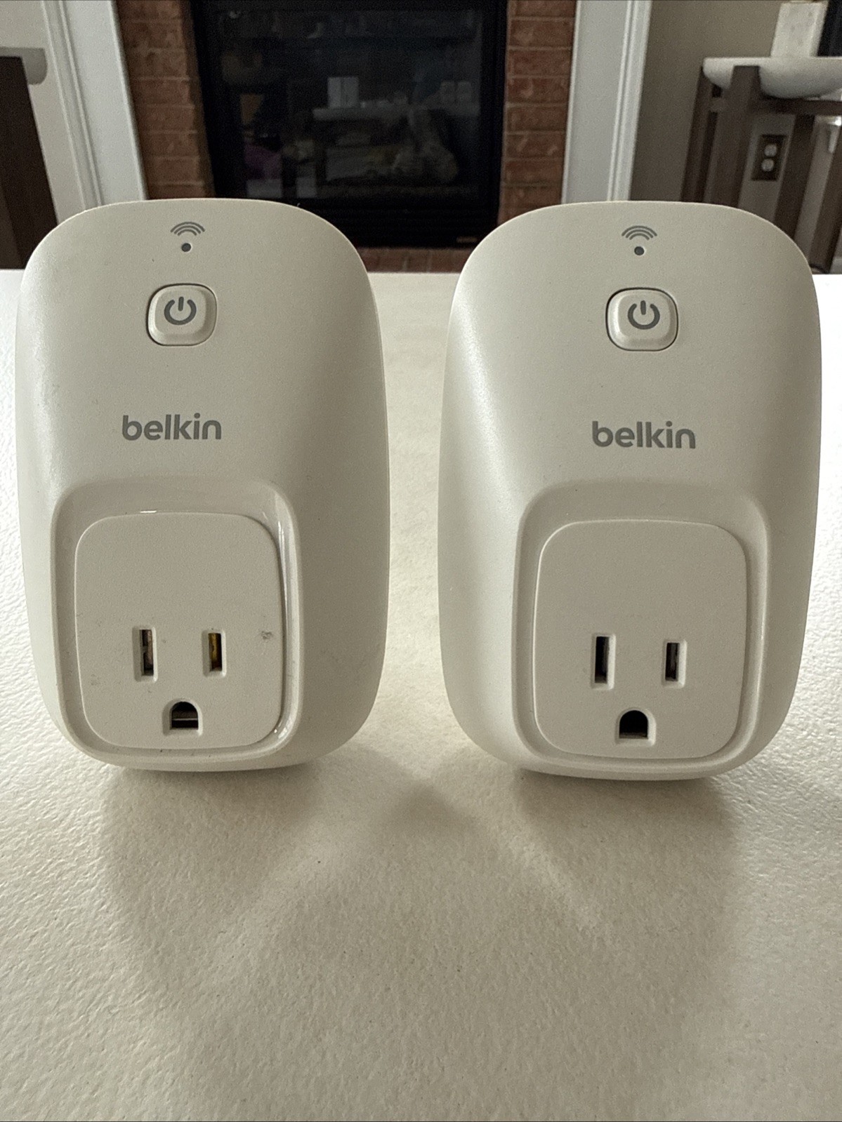 BELKIN WeMo Switch Wi-Fi Smart Plug Control Phone Device Wireless  F7C027 X2