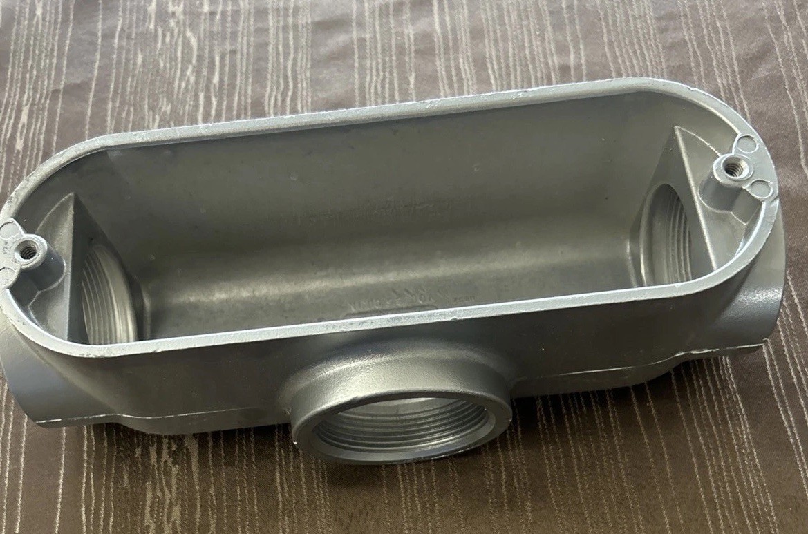 Killark OT-6, Conduit Body, 2"  T Type Al Conduit Body, 1 PC, NEW