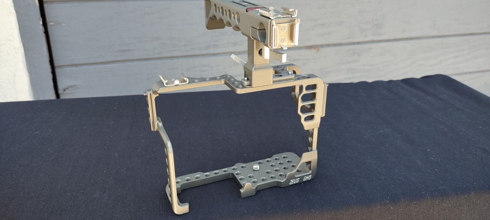 GH5 Varavon ZEUS  Cage for Panasonic Lumix ( WITH HANDLE ) GH5, GH5II, GH5s