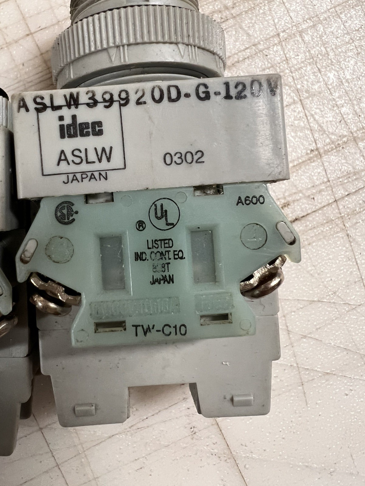 IDEC Selector Switch ASLW39920D-G QTY X4