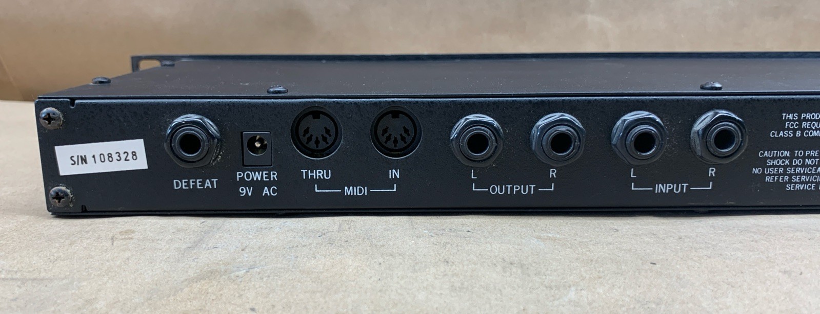 ALESIS MIDIVERB II 16 Bit Digital Effects Processor No Adapter- TESTED WORKING