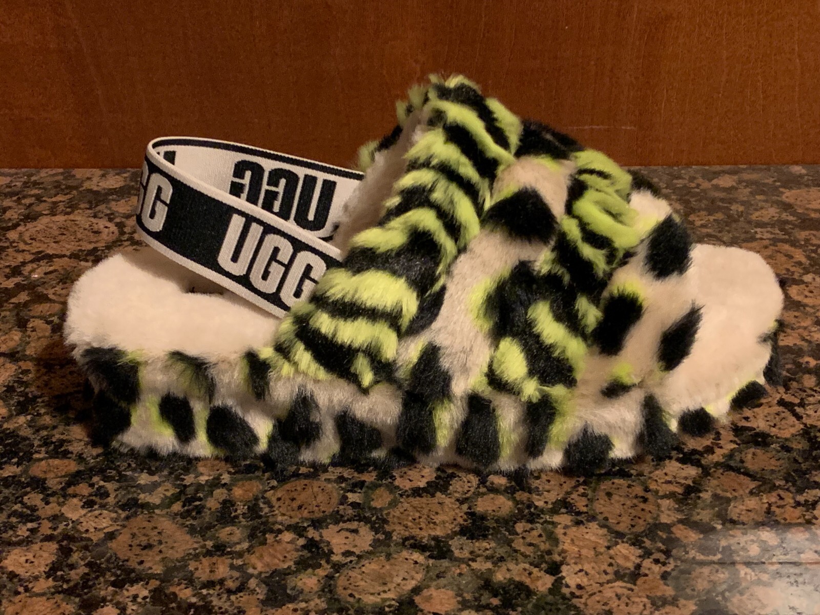 New! Womens 7 UGG FLUFF YEAH ANAMALIA PLATFORM SLIDES/SLIPPERS/SANDALS/SLINGBACK