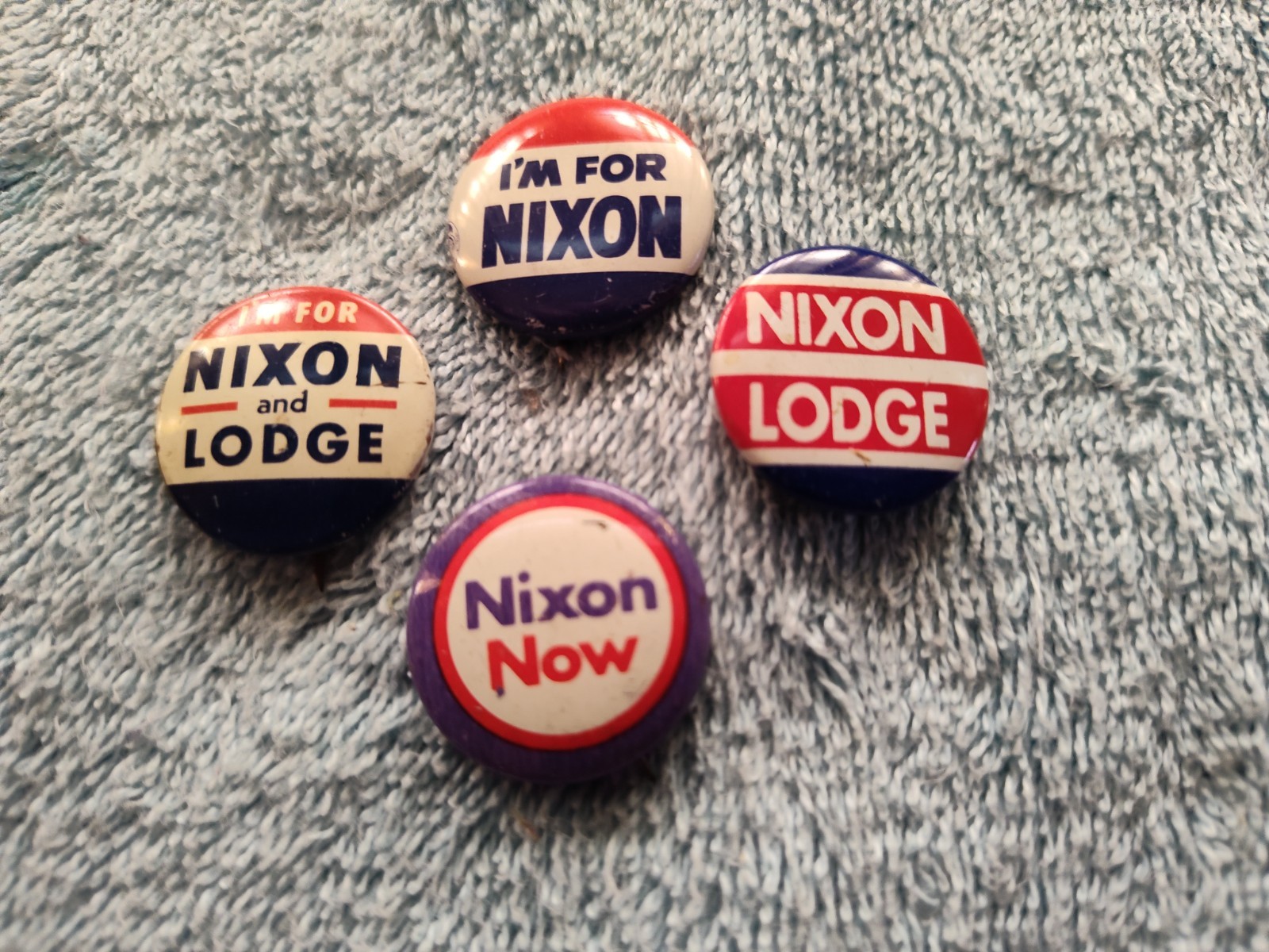 4 Nixon - Nixon Lodge - Pinbacks