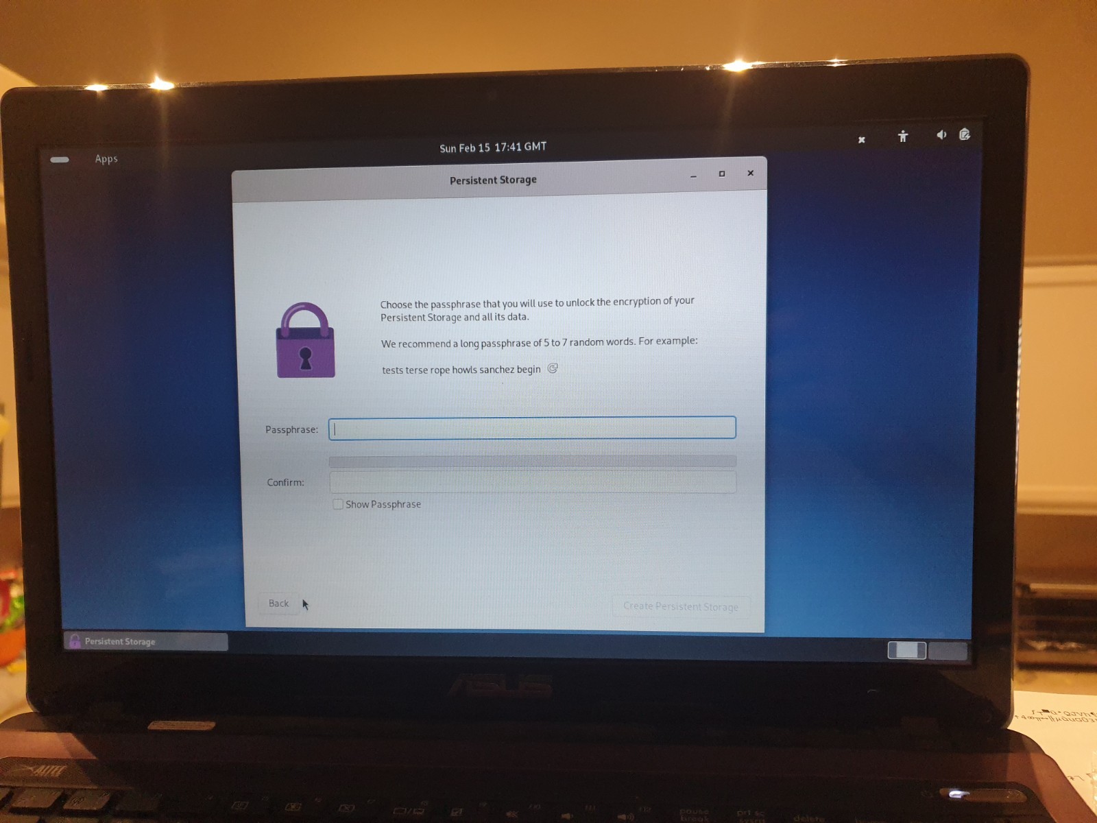 Linux Tails 7.4.1, 64-bit, Bootable Live USB Flash Drive - Leave No Trace