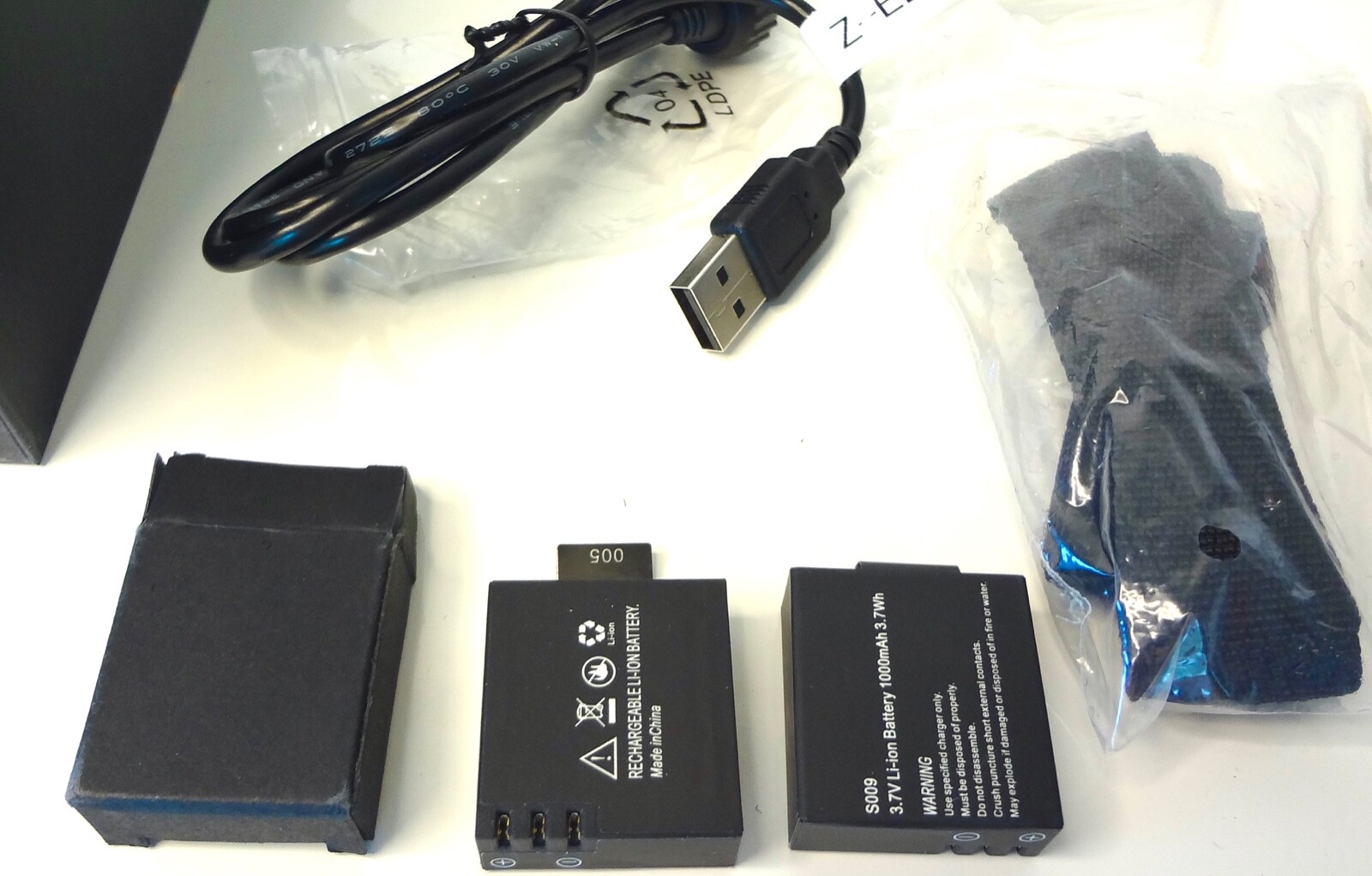 Camera 4K UHD Z-Edge X1 WaterProof . NEW . SUPERB . BOXED . SUPER . NEW (RARE)