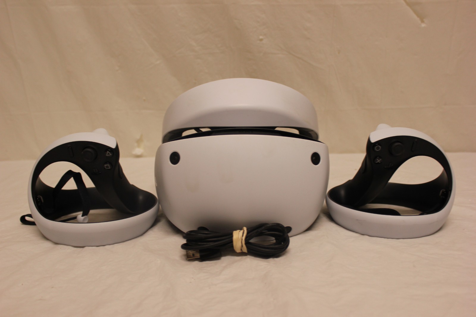 Meta Quest 3 512GB Standalone VR Virtual Reality Gaming Controllers Battery Pack
