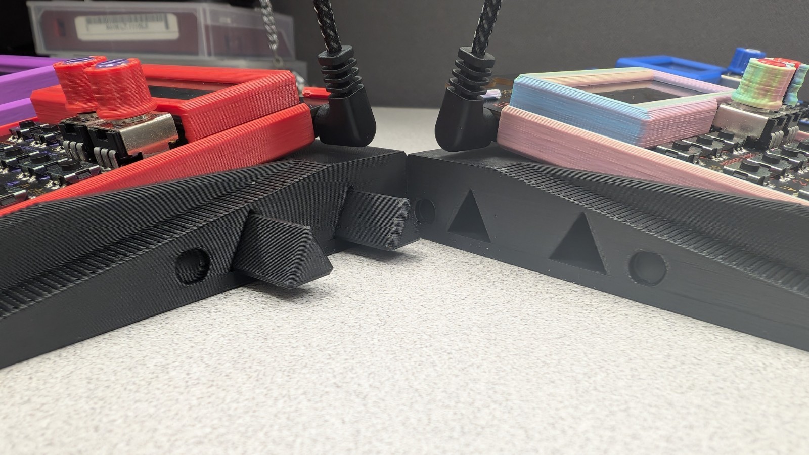 Teenage Engineering Pocket Operator Case docking station left and right
