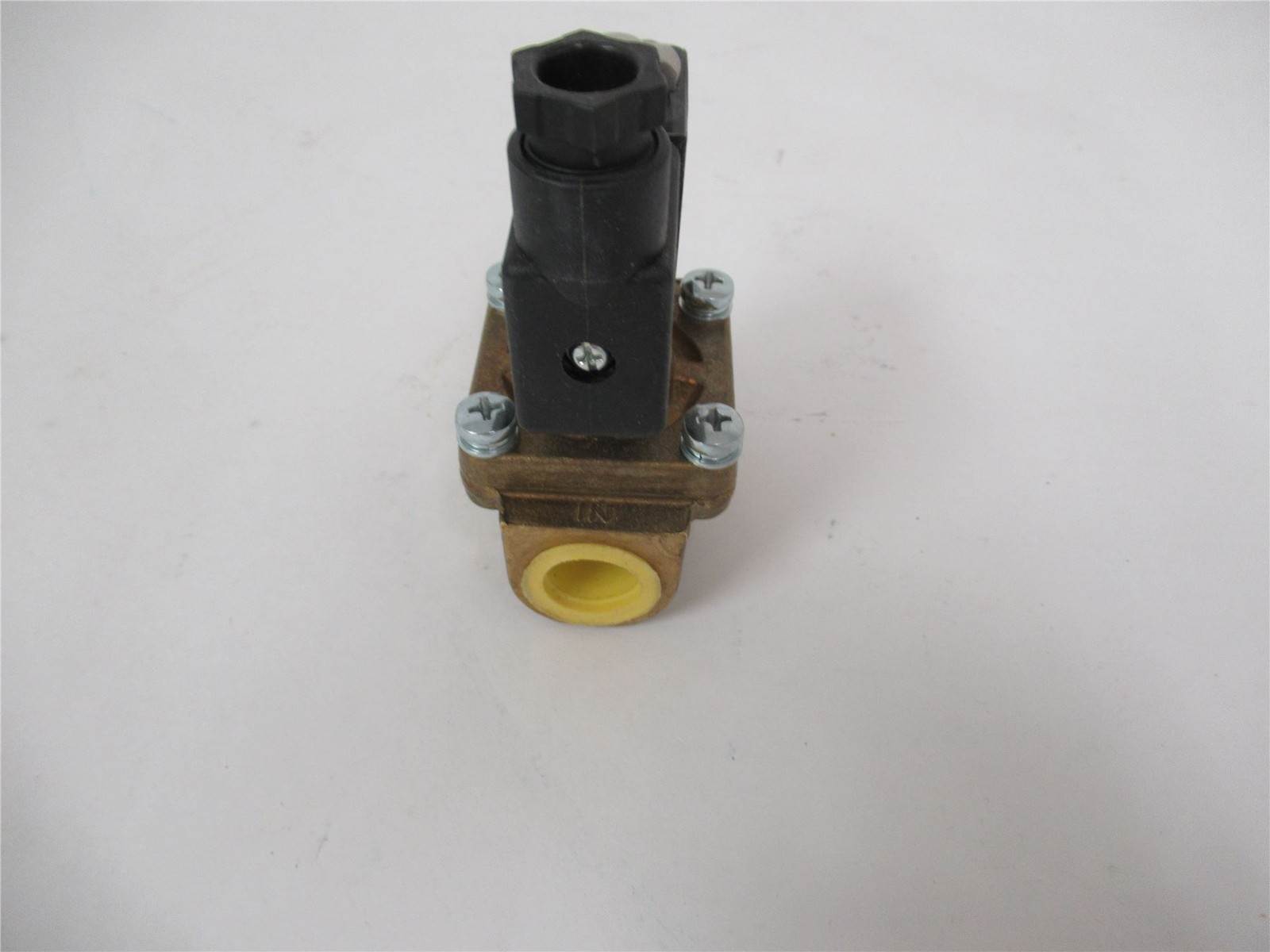 251021 New In Box; Jefferson 2036BA04T Solenoid Valve 2Ways N.Closed 1/2" NPT