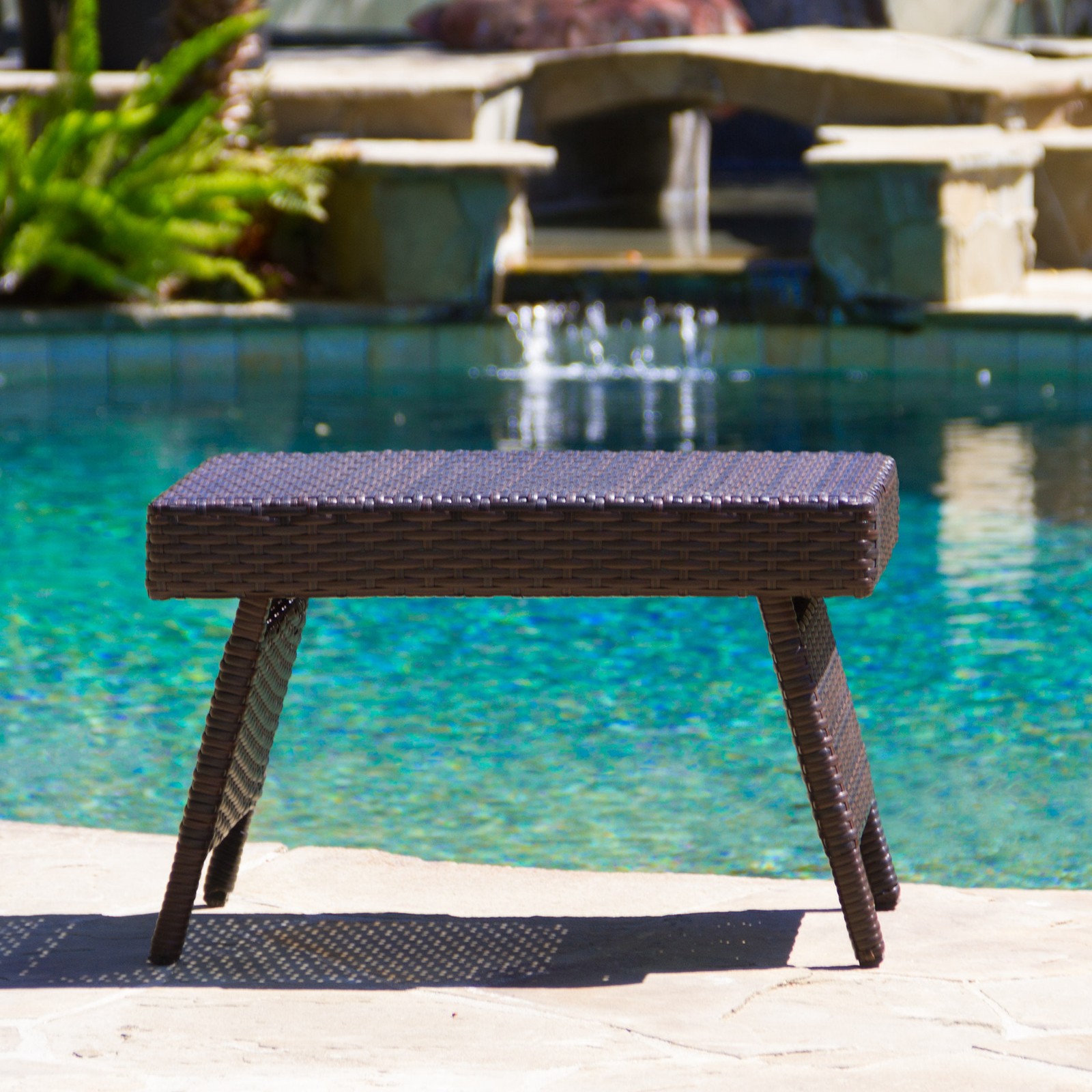 PE WICKER SNACK TABLE
