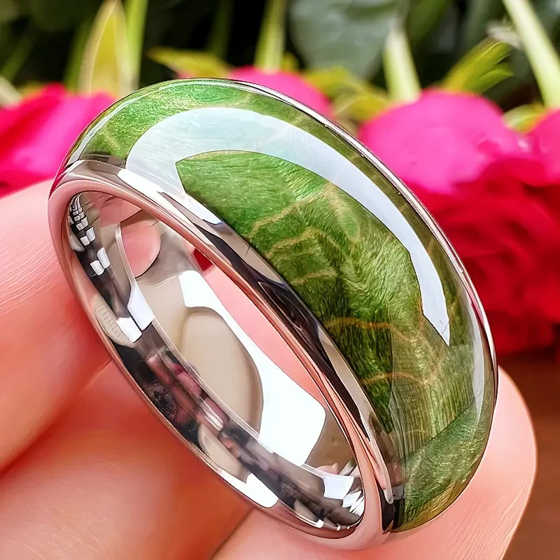 Men's 8mm Titanium Green Dyed Elder Wood Inlay Comfort-Fit Polished Wedding Band