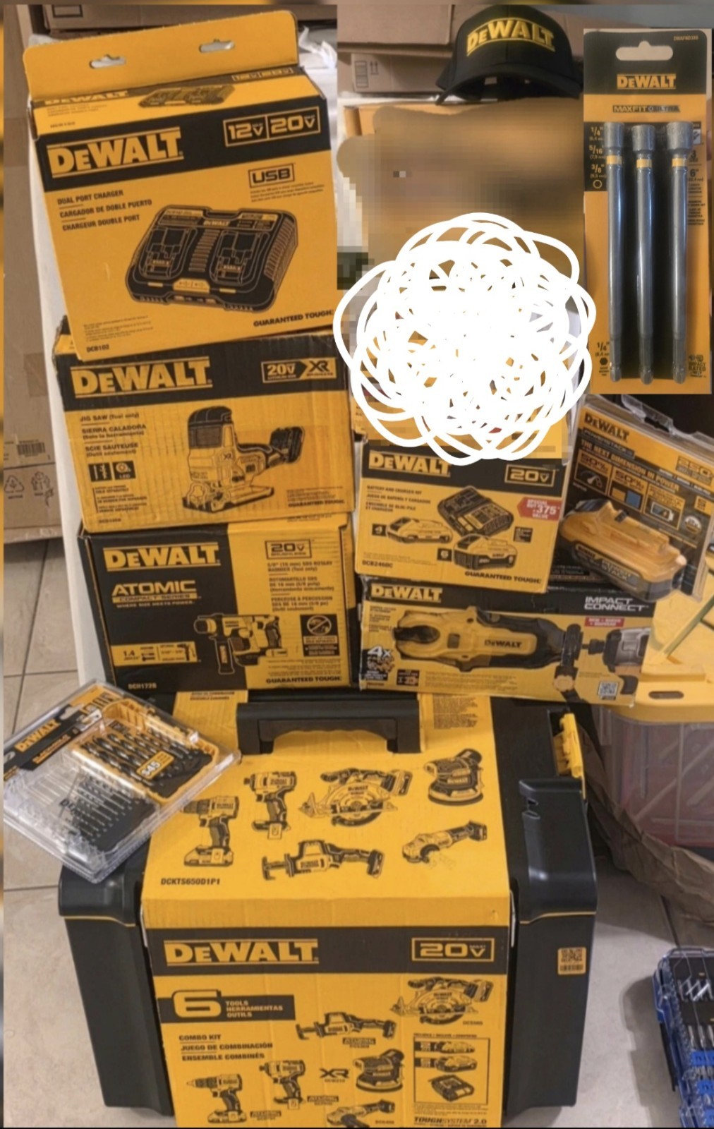 DEWALT 20V 8-Tool Combo Kit w/ TOUGHSYSTEM 2.0 Rolling Case and Extras (7)