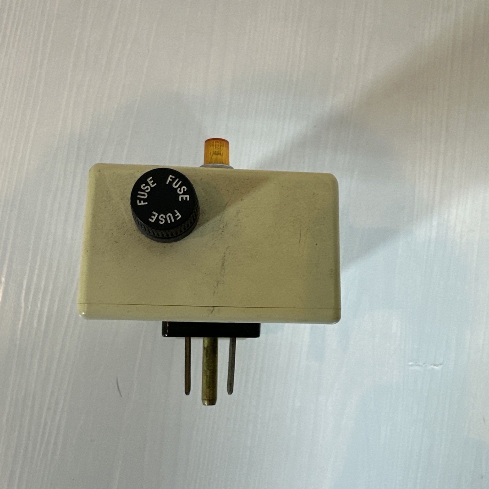 Surge Suppressor Telemax-1