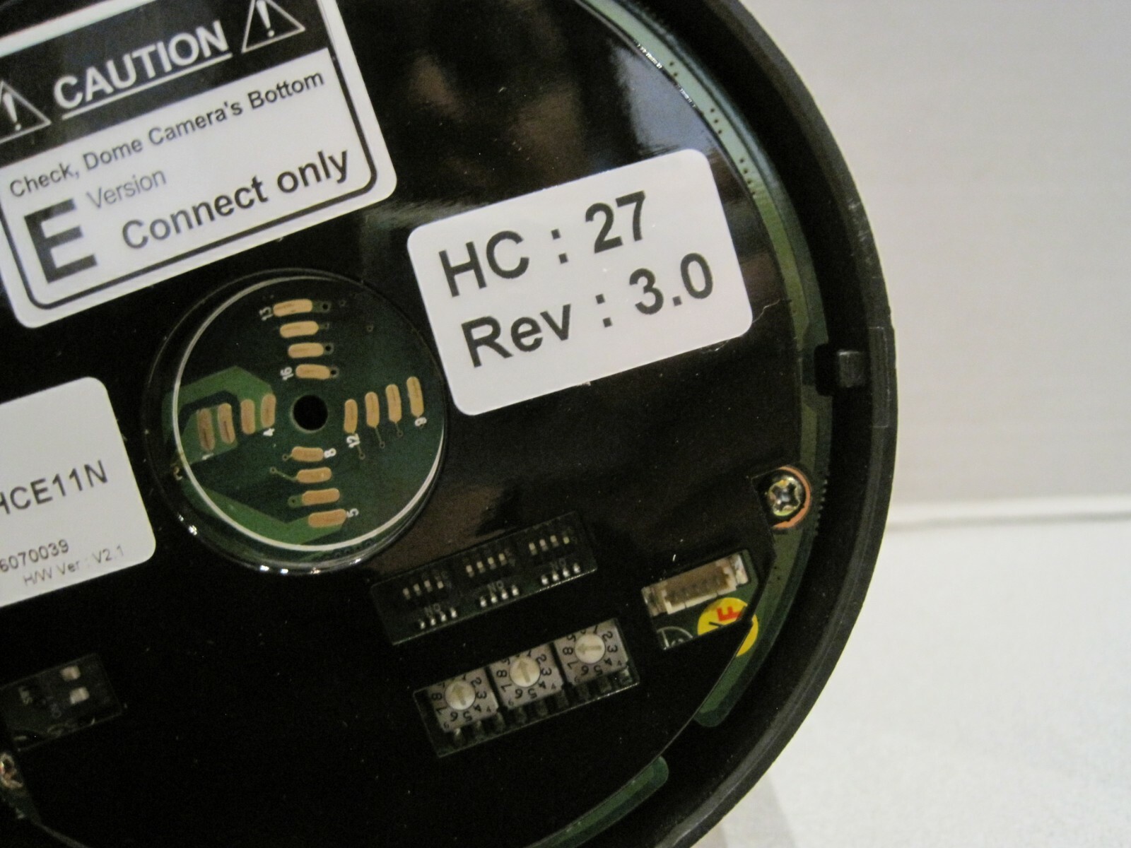 DOME SECURITY CAMERA HID2404HCE11N & HID2404SME11N