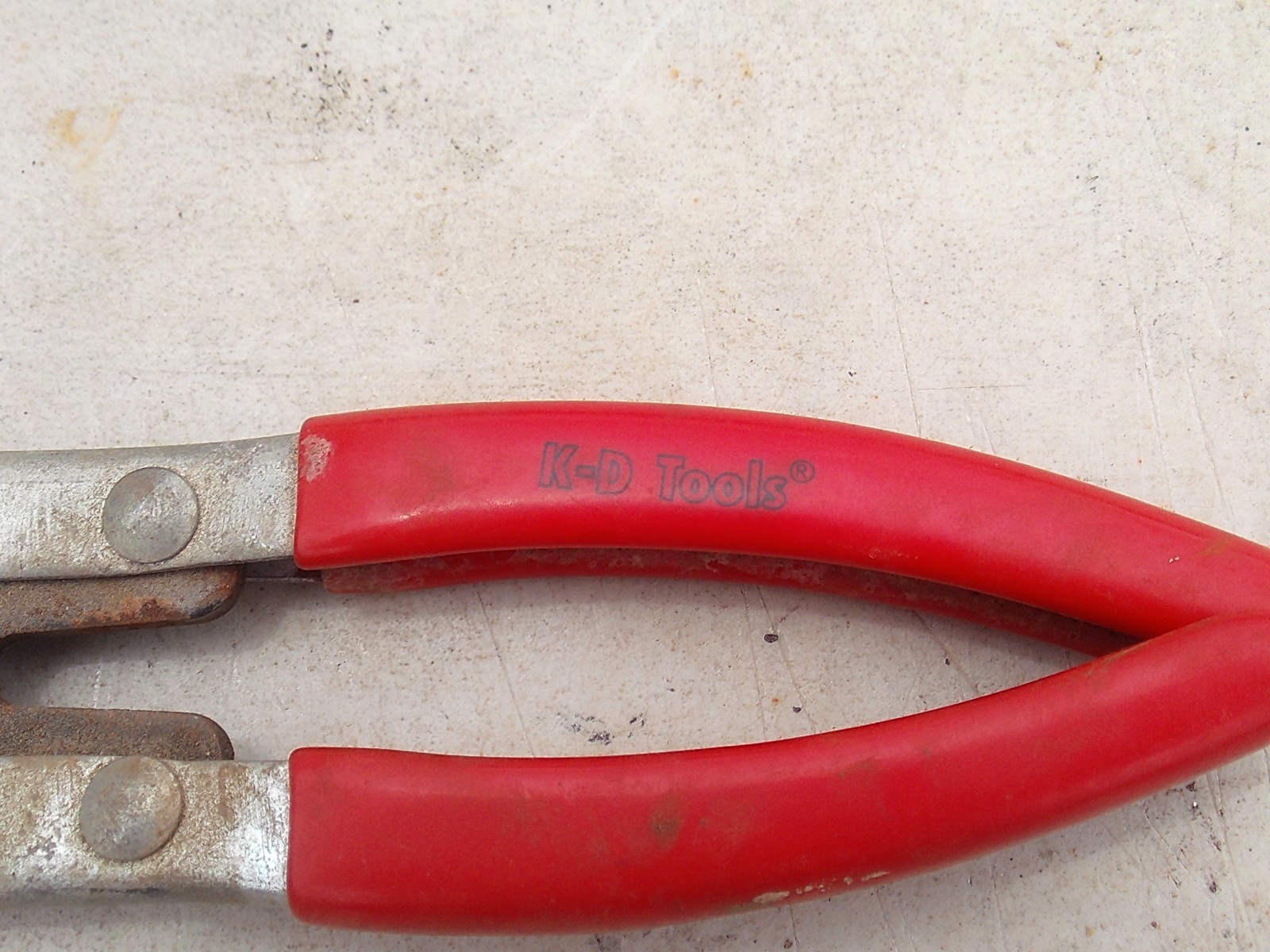 older KD TUBING BENDER tool