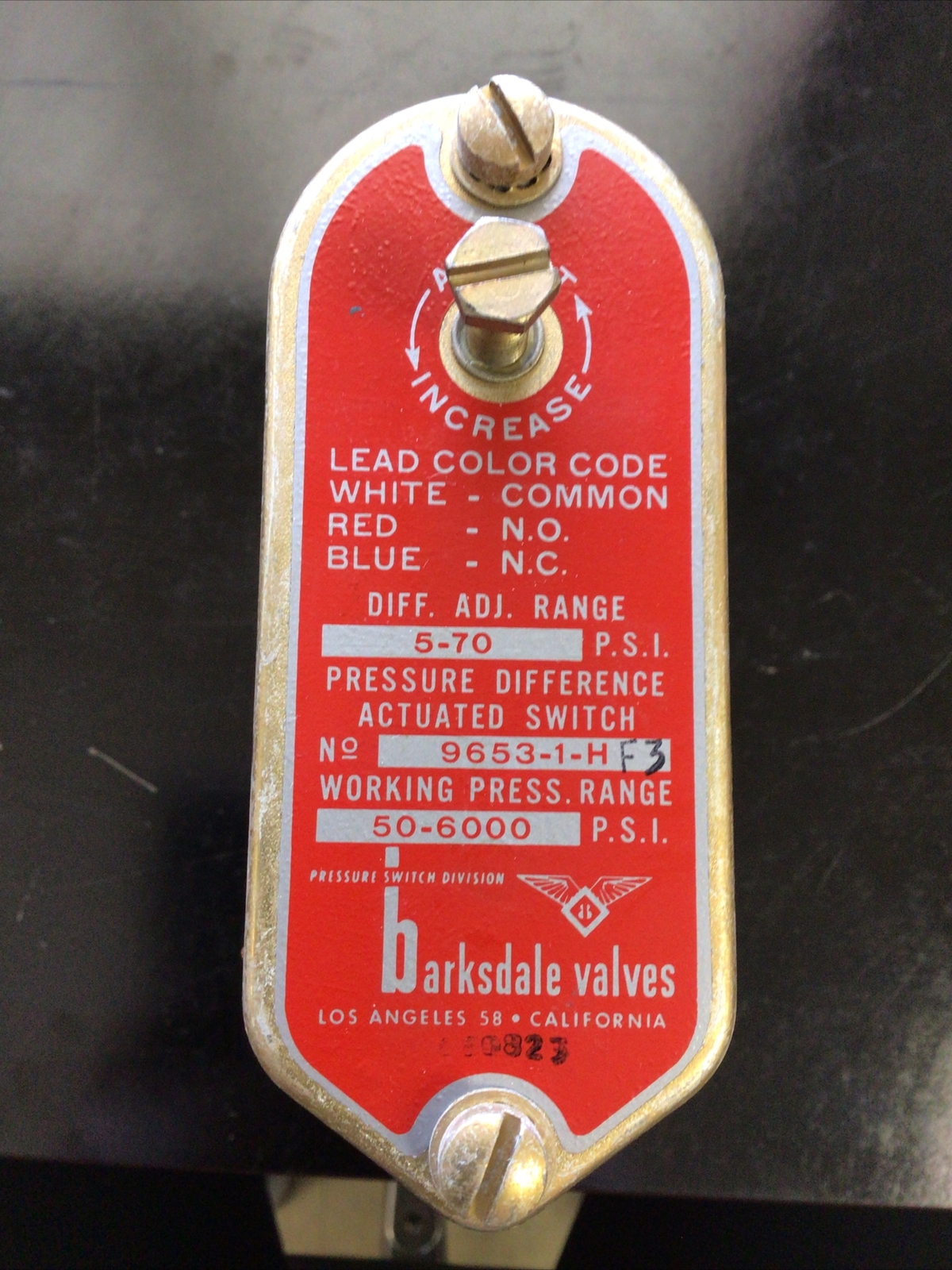 BARKSDALE VALVES 9653-1-HF3 Pressure Difference Actuated Switch