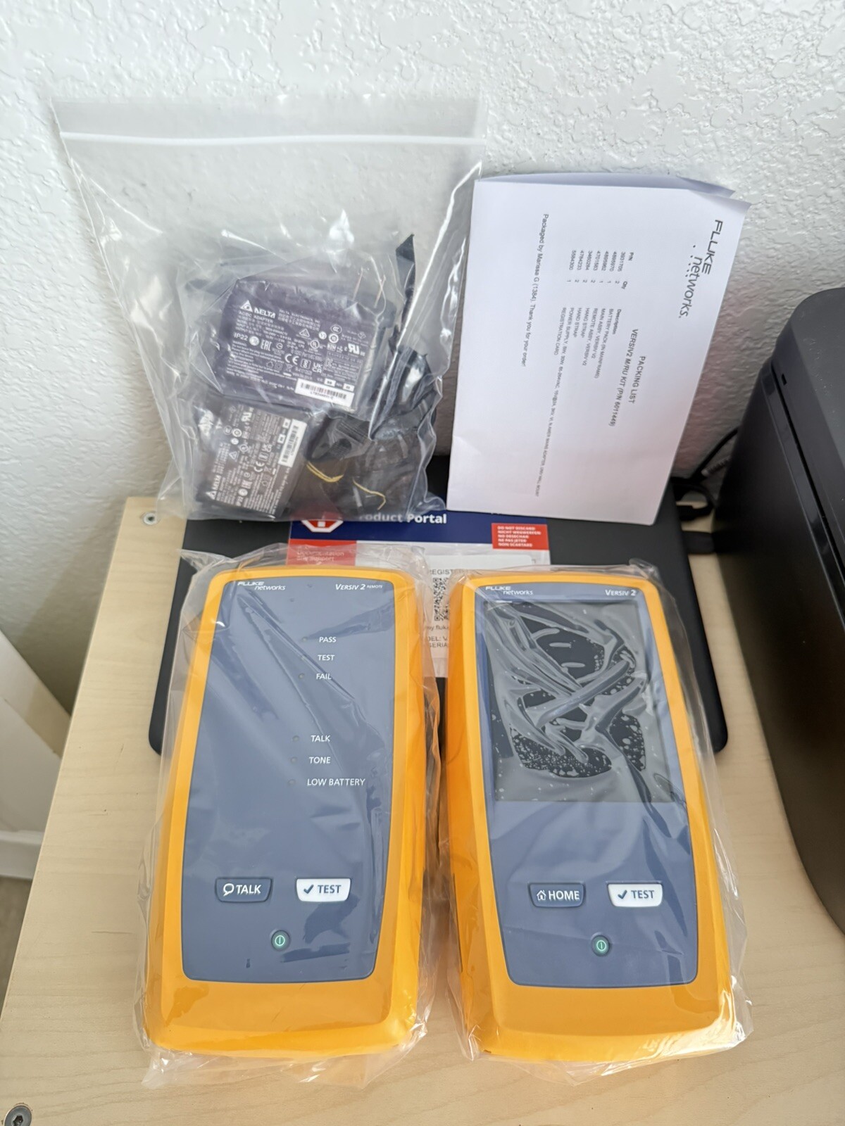 FLUKE NETWORKS VERSIV 2 MAINFRAME & REMOTE W/ WIFI MFD2024