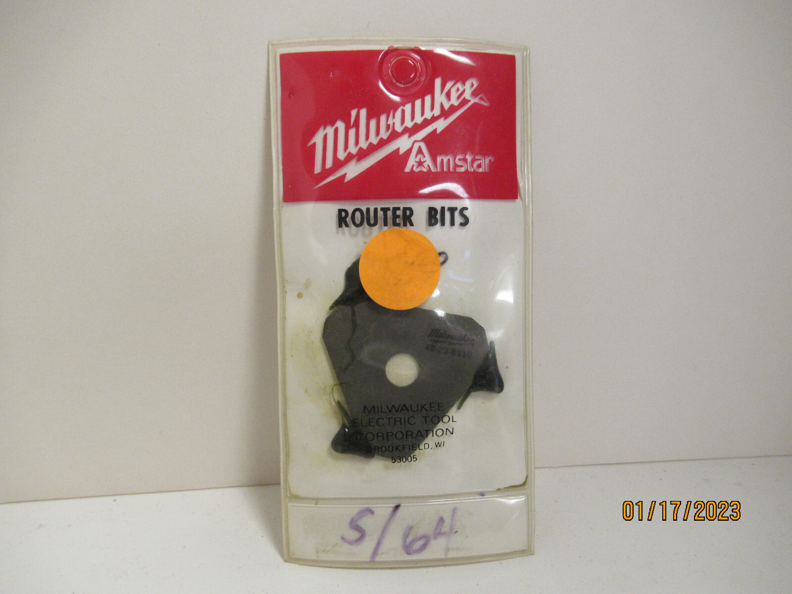 Milwaukee 48-23-8110 Slotting CTR 5/64" 3-W CB