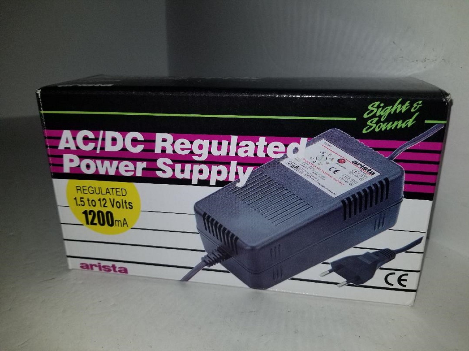 220 Volt ARISTA AC/DC REGULATED 1.5V TO 12 Volts 1200 mA 220VAC POWER SUPPLY  Q8