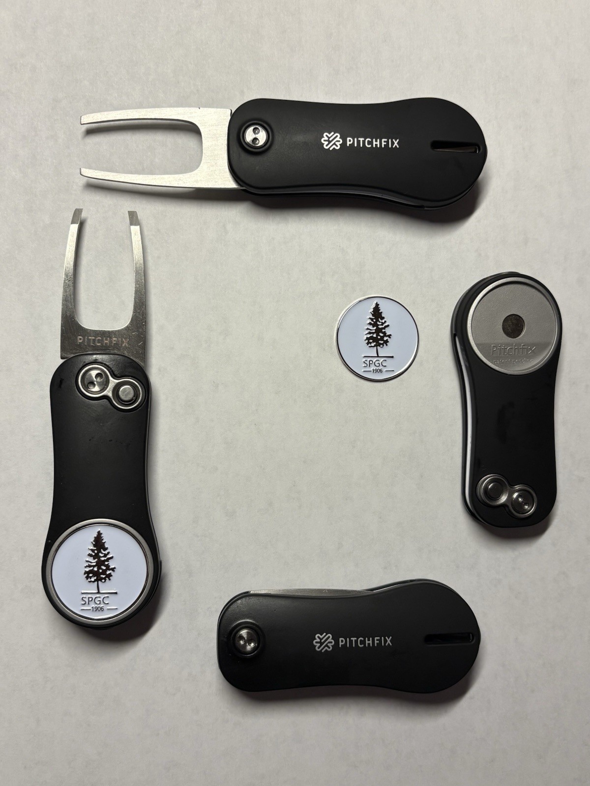Pitchfix Golf Switchblade Divot Tool & Southern Pines Golf Club Coin Golf Marker