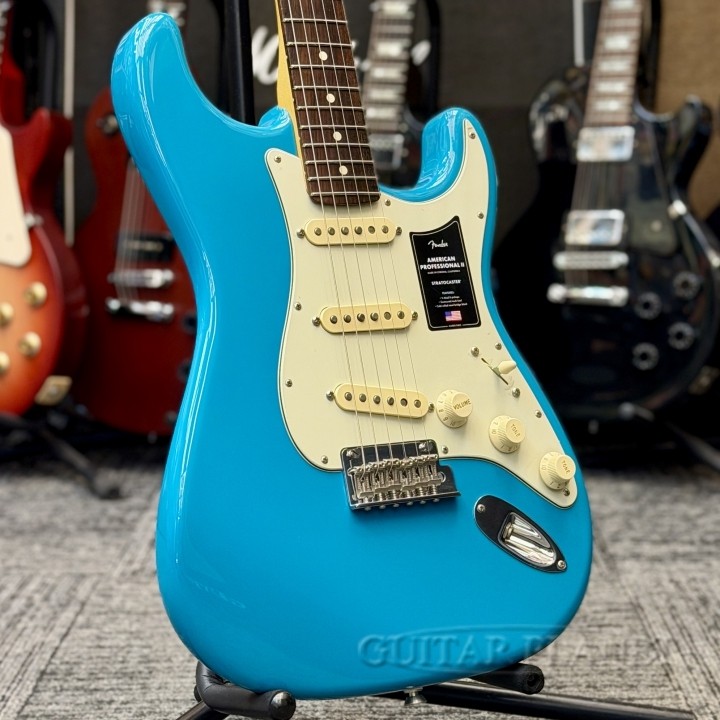 Fender American Professional II Stratocaster -Miami Blue Rosewood- 2021 model, 3