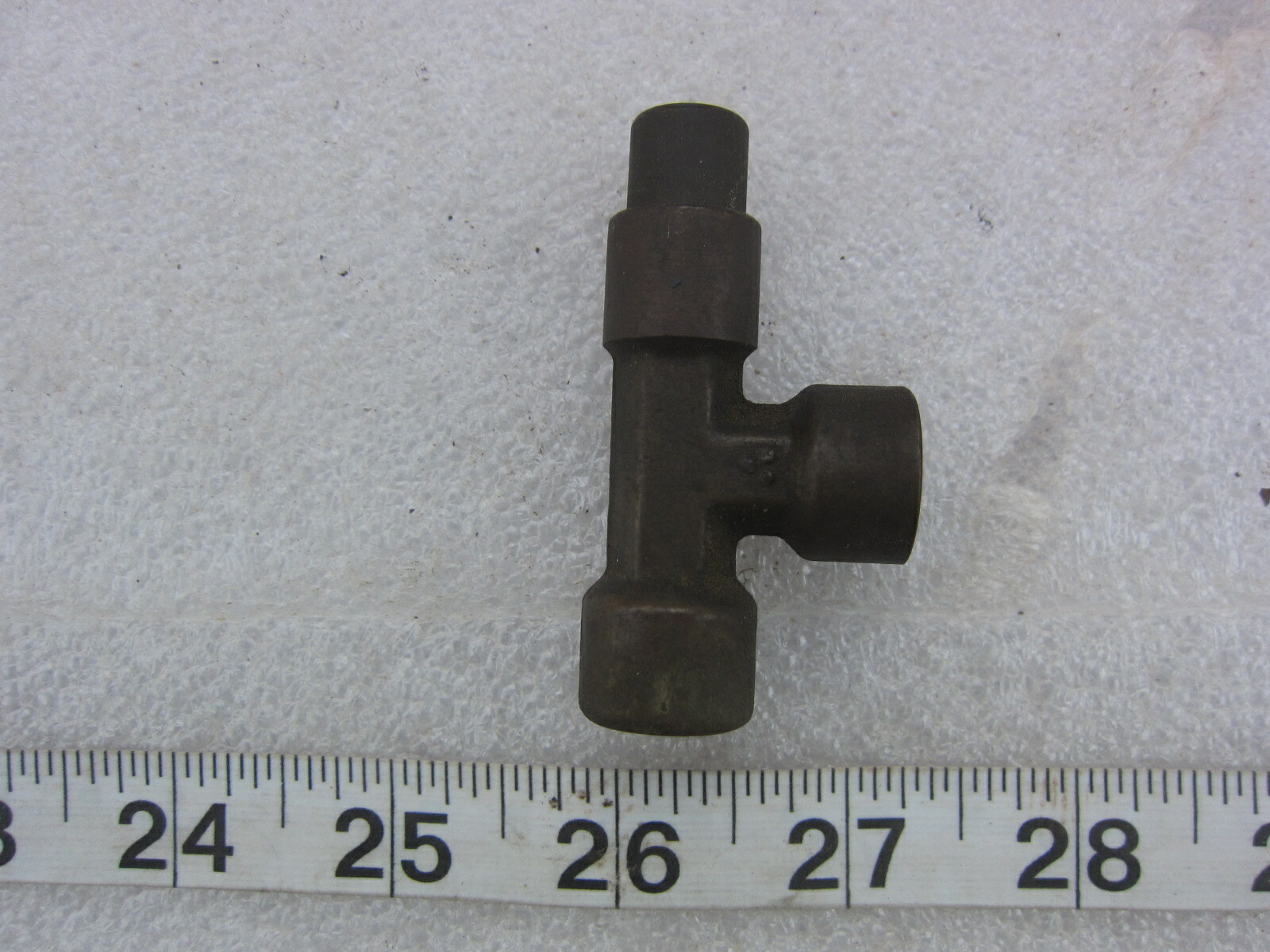 Robinair ⅛"NPT NC Momentary Push Valve, Used