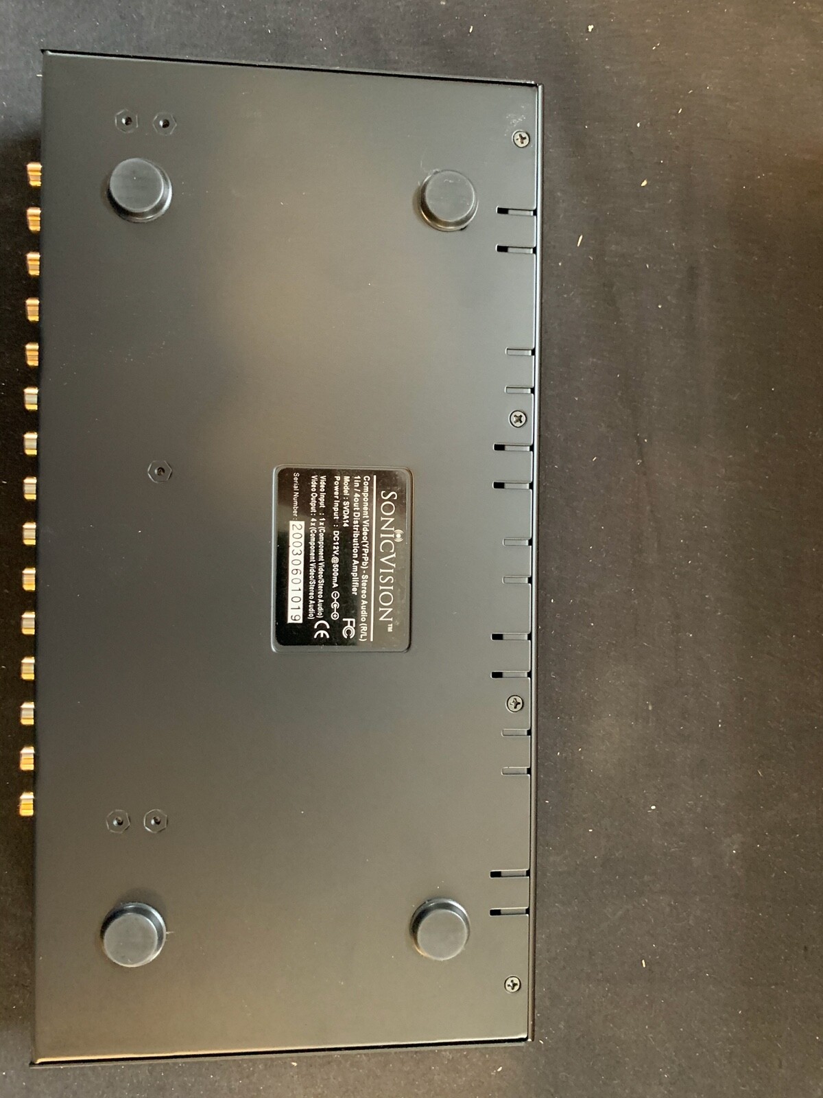 Sonic vision Model SVDA14 4 component video/Stereo audio distribution amplifier