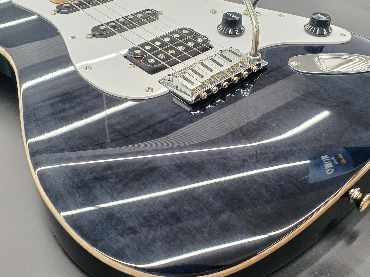 COMBAT ORDER GUITAR electric guitar