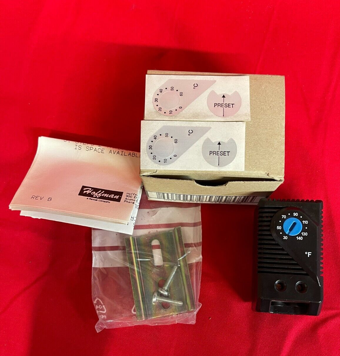 HOFFMAN THERMOSTAT 01145-9-00, A-TEMNO, NO 15A, AC120V, 10A