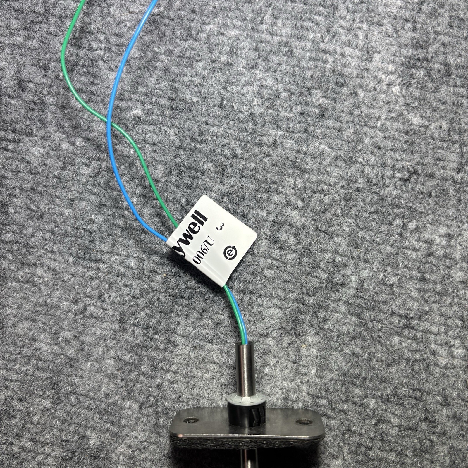 Honeywell C7770A1006 Return/Discharge sensor 6" Insertion Non Linearized 20K OHM