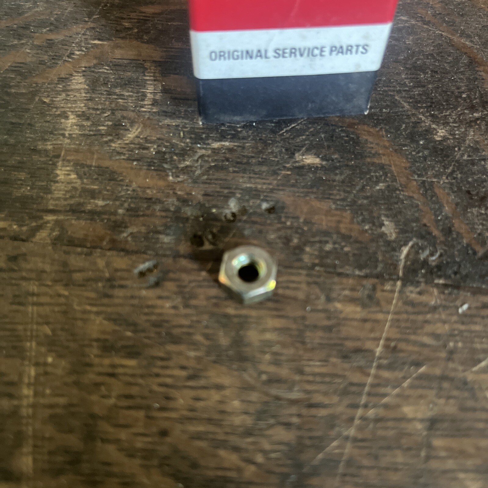 NOS Briggs & Stratton OEM Hex Nut 231082