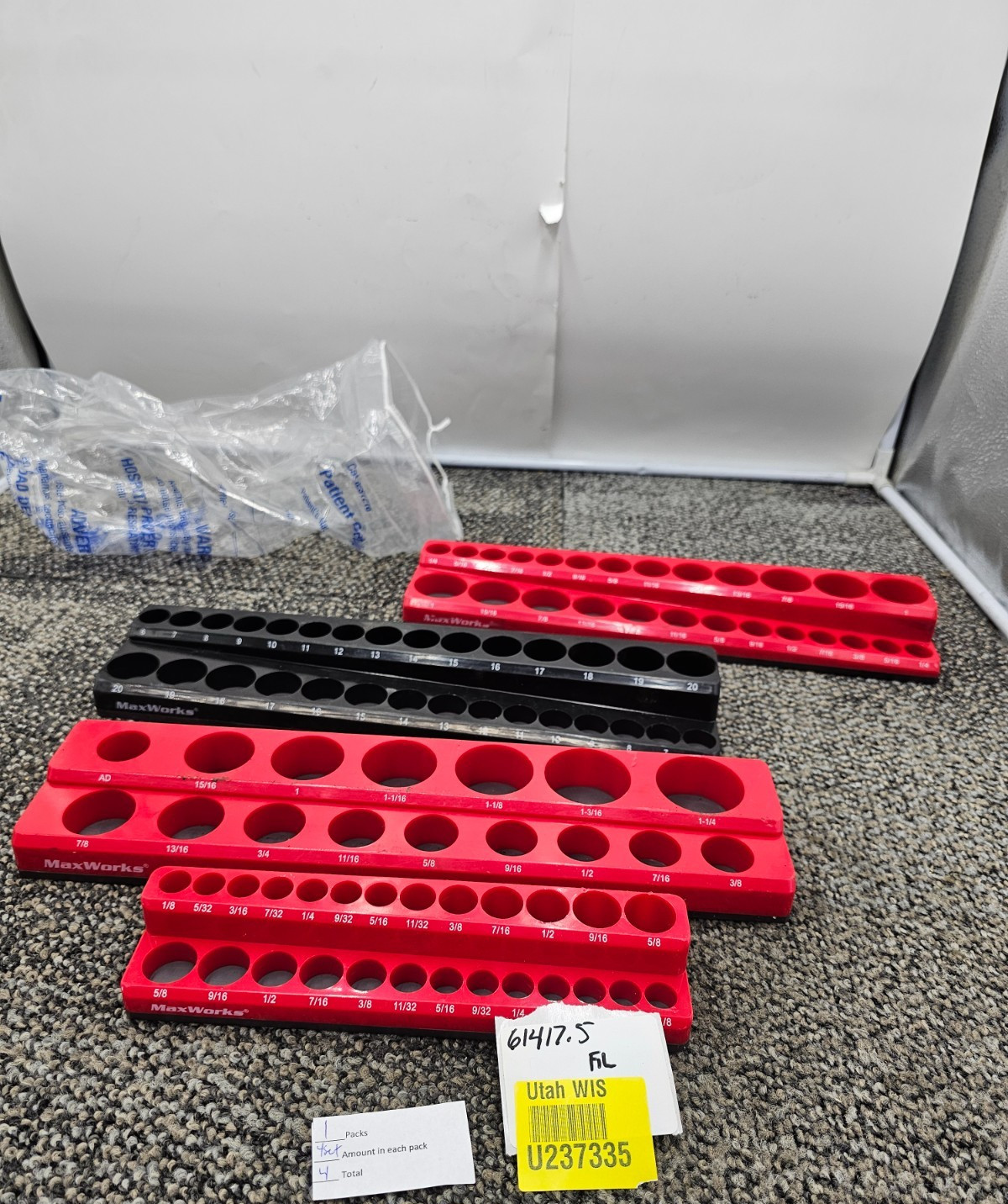 MaxWorks Magnetic Socket Organizer 4-Piece Red/Black For SAE & Metric Sockets