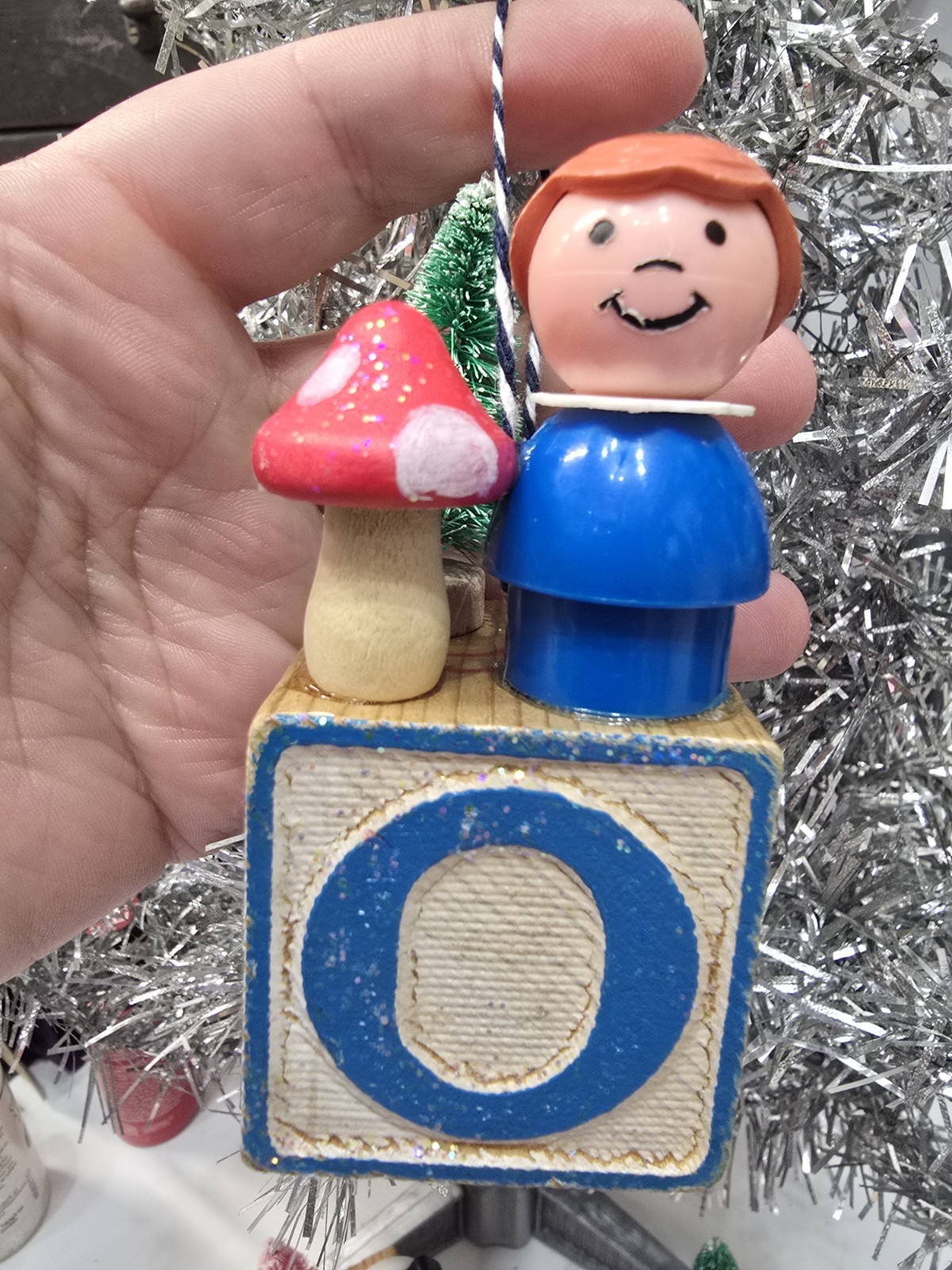 Vintage building block  Fisher Price Little People Christmas Ornament Letter O