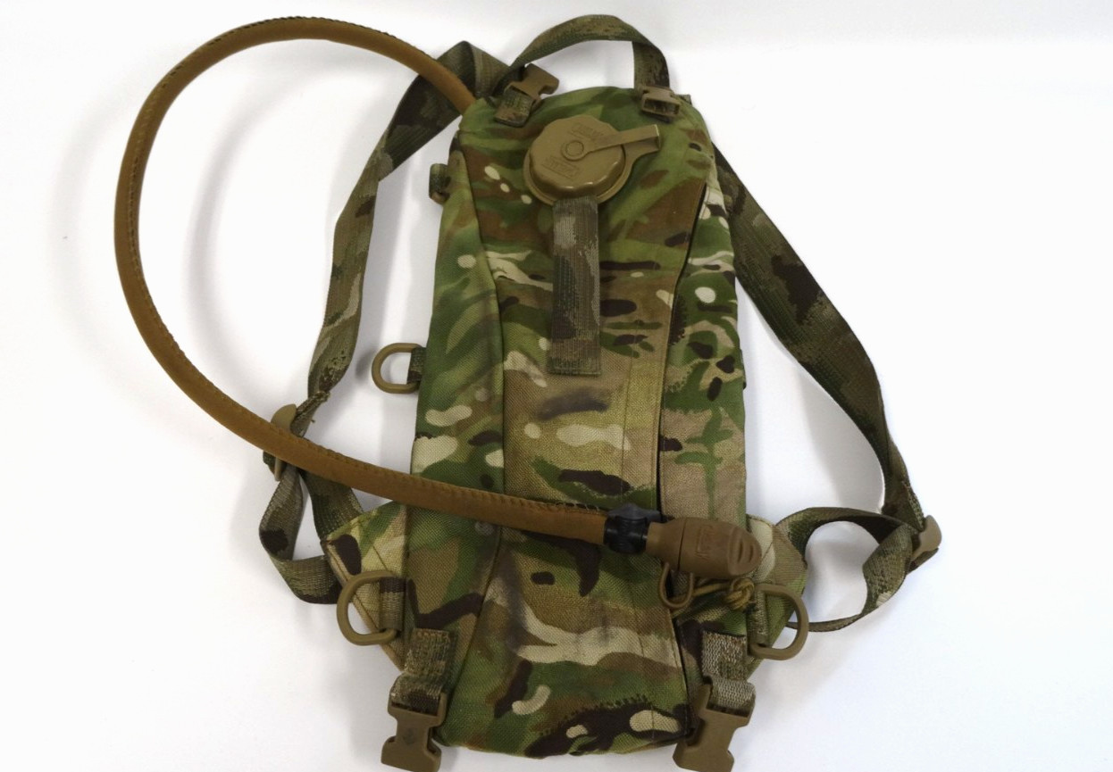 BRITISH ARMY CAMELBAK INDIVIDUAL HYDRATION WATER SYSTEM GOOD COND