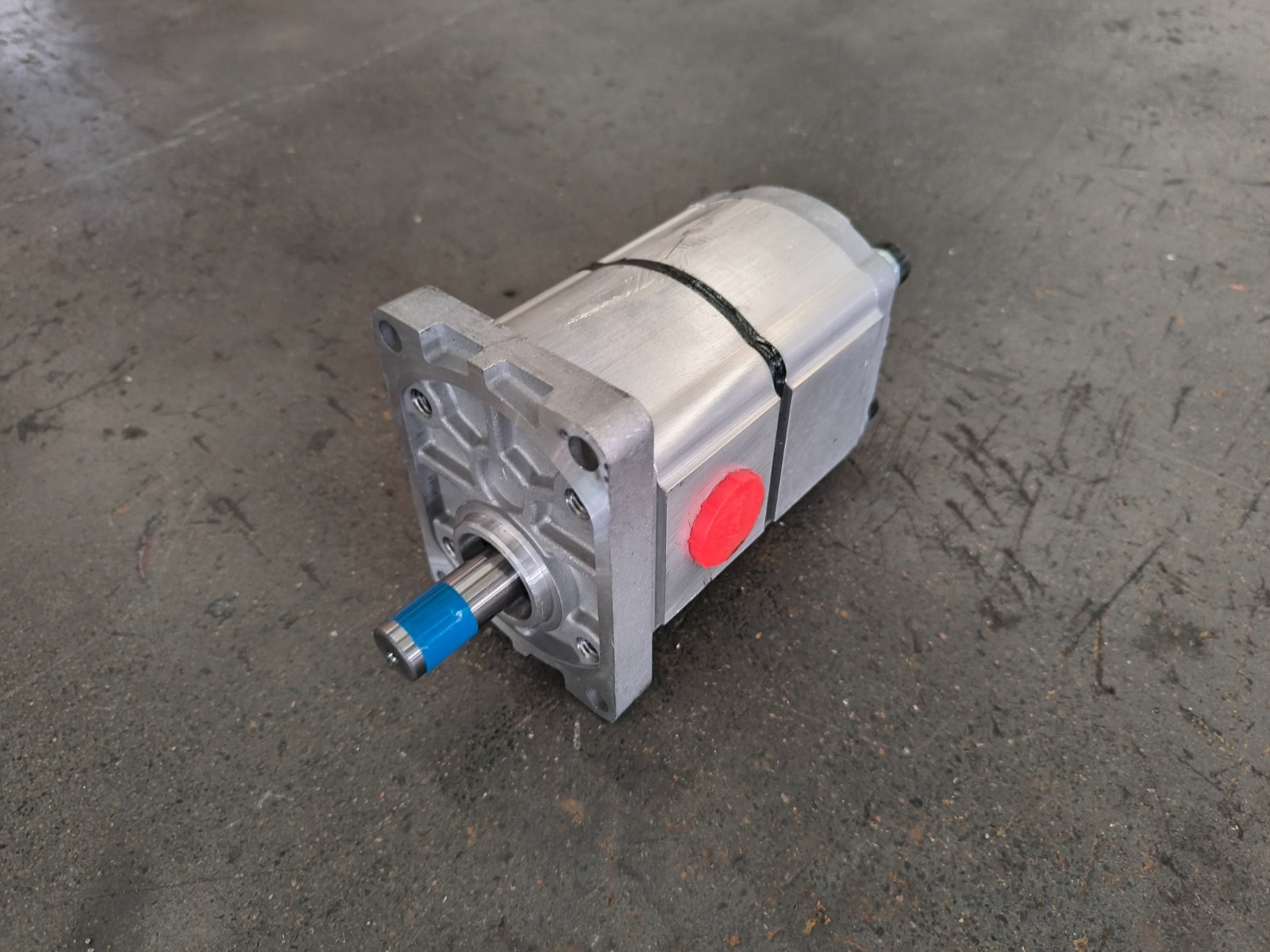 AGT YSRT14 Mini Skid Steer Loader Hydraulic Pump Brand New - Efficient