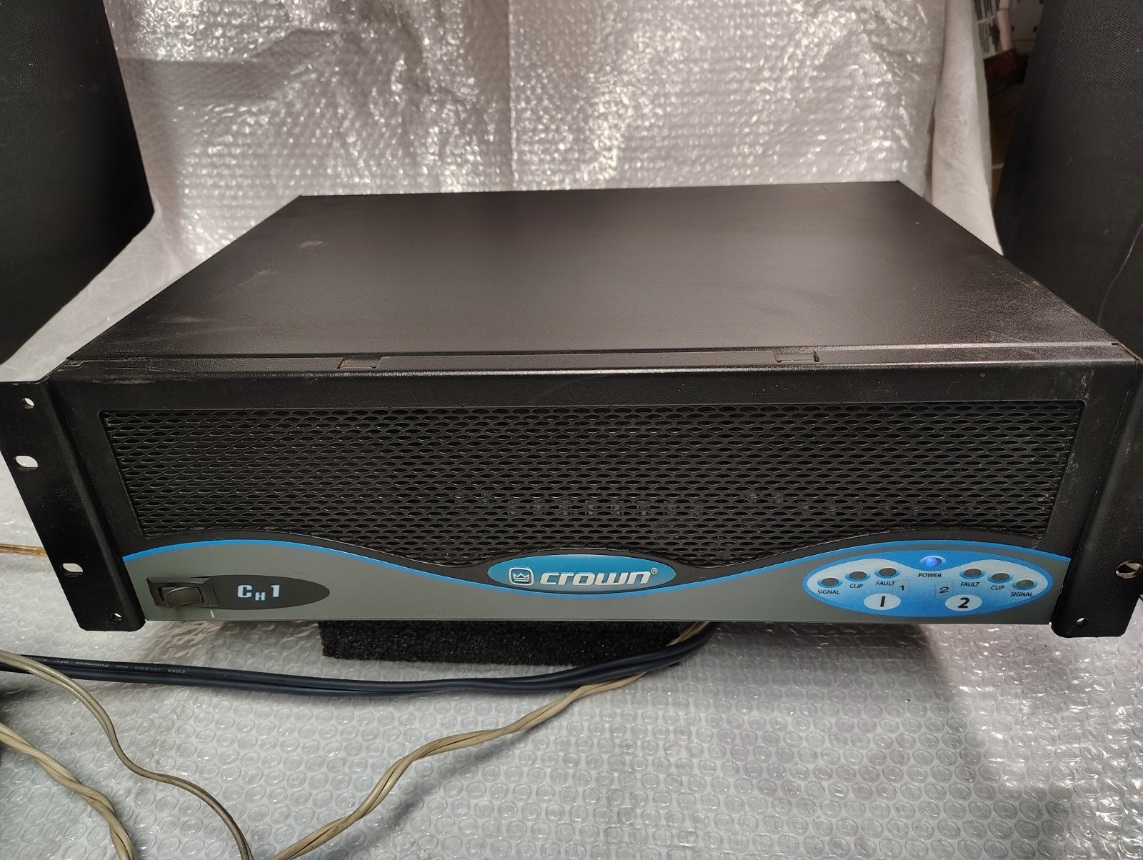 Crown CH1 power amplifier